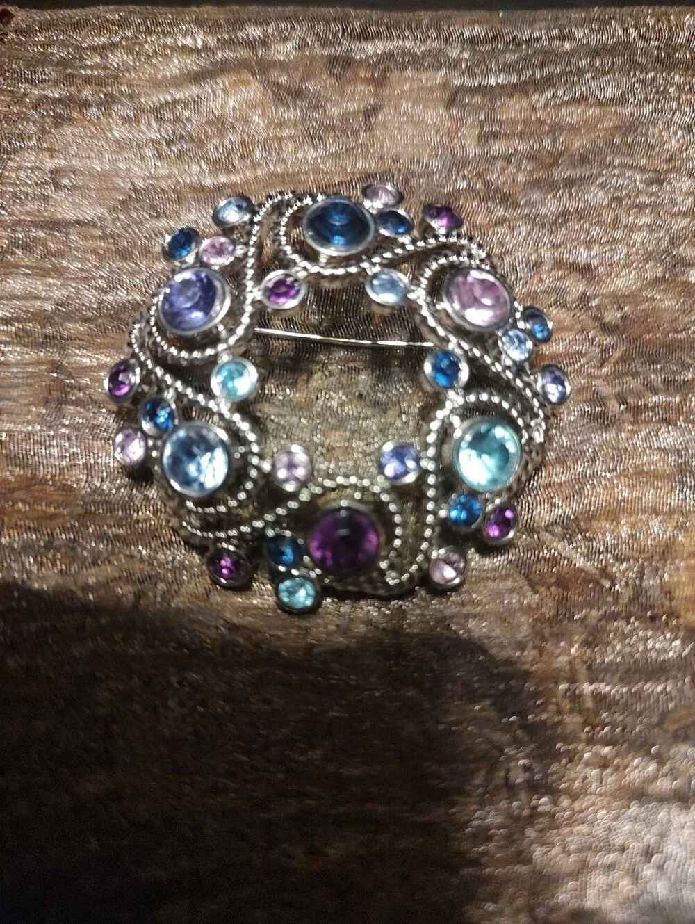 🪻🩵🌷Precious Napier Pink Purple & Aqua Marine Blue Roped Scroll Wreath Brooch